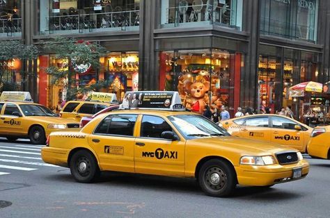 New-York City Nyc Taxi, New York Taxi, Ny Life, Michael Roberts, Yellow Taxi, Yellow Cabs, Nyc Aesthetic, Nyc Art, City Painting