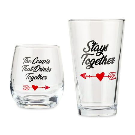 Couples Wine Glasses, Cricut Valentines Projects, Cricut Valentines, Cricut Business, Flower Box Gift, All Of Me, Valentine Projects, Wedding Theme Colors, Custom Cups