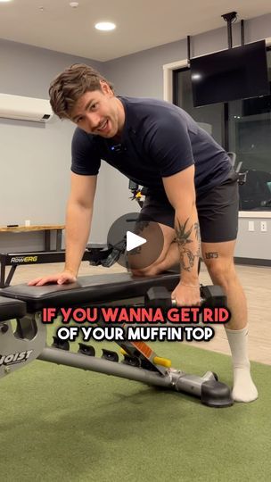 57K views · 4.6K reactions | How to do rows to give the appearance of a slim waist ✅💪 

#fatlosshelp #builtbydawson | Dawson Tomich | builtbydawson · Original audio Muffin Top Exercises, Love Handle Workout, Love Handles, Fat To Fit, Muffin Top, Back Workout, Slim Waist, Fat Loss, The Row