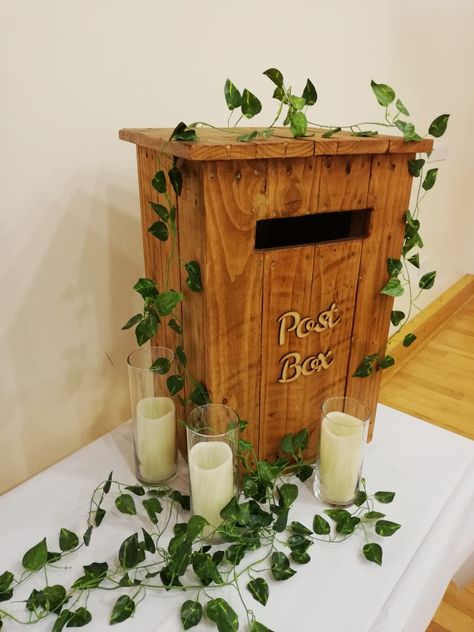 Wooden Post Box Ideas, Rustic Wedding Post Box Ideas, Wedding Postbox Ideas Diy, Post Box Wedding, Wedding Card Post Box Ideas, Wedding Letter Box Ideas, Card Box Wedding Ideas, Post Box For Wedding Cards, Wedding Card Box Ideas Diy