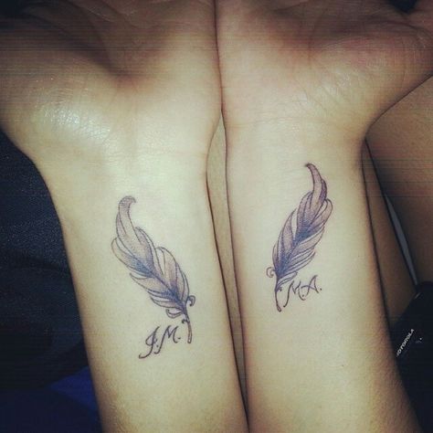 #1 Matching Feather Tattoos Best Friends, Matching Feather Tattoos, Anchor Meaning, Tattoos Anchor, Feather Tattoo Arm, Tatto Designs, Hd Tattoos, Matching Bff Tattoos, Bestie Tattoos