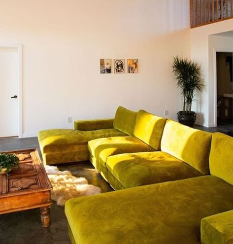 Chartreuse Decor, U Shaped Sectional Sofa, Lounge Couch, U Shaped Sectional, Modular Furniture, Couches Living Room, Apartment Design, Wall Decor Living Room, Living Room Interior