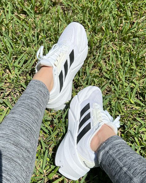 Adidas Runners, Neutral Running Shoes, Casual Sneakers Women, Long Walks, Sneakers Women, Adidas Running, Running Sneakers, Sneakers Shoes, Running Shoe