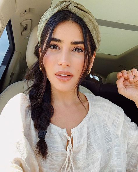 Sazan Hendrix (@sazan) • Instagram photos and videos Sazan Barzani, Sazan Hendrix, Frozen Crafts, 1m Followers, Weekend Style, Hendrix, Brunettes, Hair Inspo, Balayage