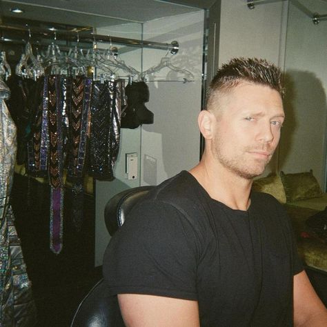 Wwe Men, The Miz, Best Instagram Photos, Best Selfies, Cool Instagram, Aj Styles, Wwe Wrestlers, Selfies, Wwe