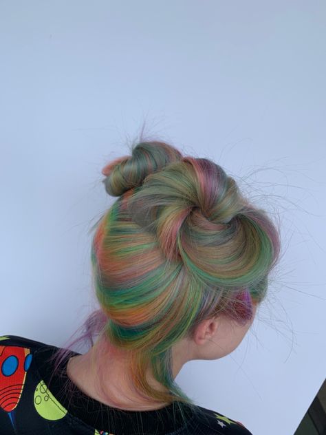 Bubble Technique Hair Color, Space Buns Hair, Blonde Dye, Rainbow Bubbles, Bun Styles, Style Bubble, Rainbow Hair, Hair Inspiration Color, Bun Hairstyles