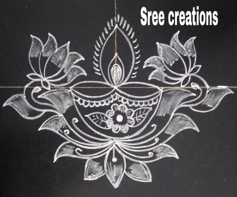 Mini Kolam, Easy Nature Drawings, Teenage Drawings, Easy Rangoli Designs Videos, Rangoli Designs Photos, Latest Rangoli, Easy Rangoli Designs Diwali, Rangoli Side Designs, Festival Rangoli