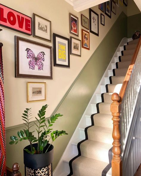 Stairs And Hallway Ideas, Stairs Landing, Stair Gallery, Hallway Inspiration, Staircase Wall, Hallway Designs, Edwardian House, Modern Staircase, Up House