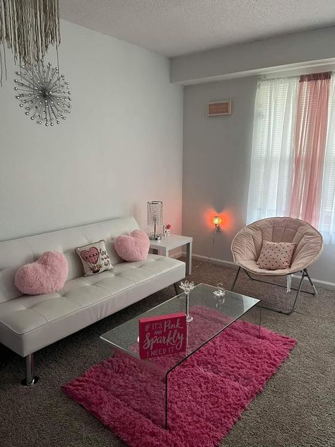 Girly Vanity, Pink Apartment Decor, Girl Apartment Decor, Girl Apartment, Modern Apartment Decor, Apartment Decorating Living, Girly Apartment Decor, Luxury Room, Luxury Room Bedroom