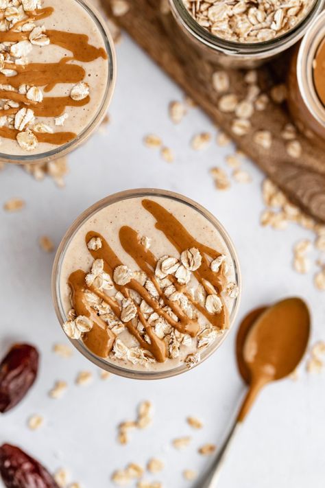 Deliciously creamy peanut butter oatmeal cookie shake made with no banana in just 10 minutes! This healthy, vegan oatmeal cookie shake is naturally sweetened with Medjool dates and packs in sneaky veggies from cauliflower. Options to add your favorite protein powder and other delicious mix-ins. #oatmeal #peanutbutter #smoothie #shake #breakfast #vegan #dairyfree #glutenfree #healthysnack #cauliflower Peanutbutter Smoothie, Healthy Vegan Oatmeal, Peanut Butter Banana Smoothie Recipe, Oatmeal Shake, Sneaky Veggies, Vegan Oatmeal Cookies, Vegan Peanut Butter Cookies, Healthy Oatmeal Cookies, Peanut Butter Banana Smoothie