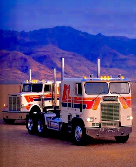 Mercedes Benz Truck, Benz Truck, Truck Photo, Tractor Trailer Truck, Freightliner Trucks, White Truck, Mercedes Benz Trucks, Cab Over, Kenworth Trucks