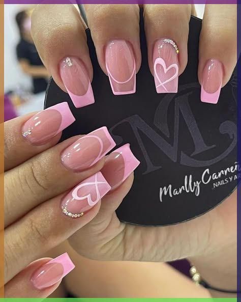 Pink Nail Designs With Hearts, Pink Love Heart Nails, Pink Sparkle Birthday Nails, Wedding Nails With Heart, Classic And Elegant Nails, Light Pink Nails With Heart Design, Pastel Pink Aesthetic Nails, Nails Saint Valentin, Barbie Nails Ideas