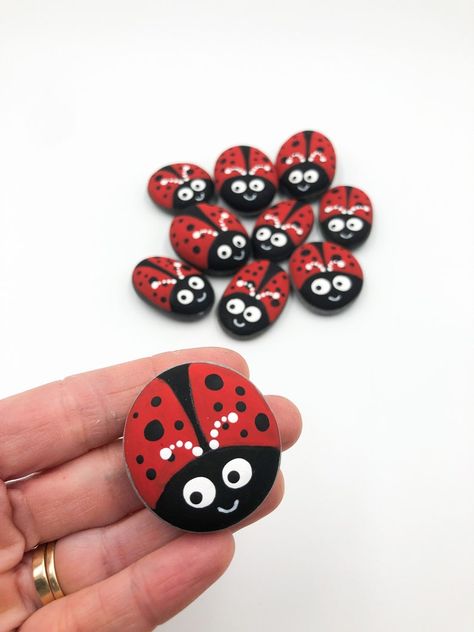 Ladybug Stone Painting, Painted Ladybug Rocks, Small Stone Painting, Rock Painting Ladybug, Ladybug Rocks Painted, Sensory Park, Ladybug Rock Painting, Ladybug Crossing, Story Bags