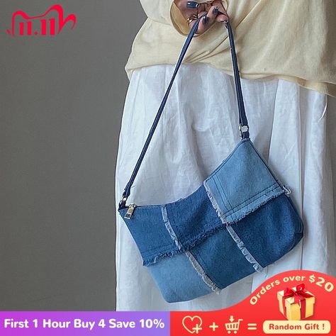 Ropa Upcycling, Ethno Style, Armpit Bag, Denim Handbags, Small Shoulder Bags, Denim Shoulder Bags, Denim Patches, Patchwork Bags, Jeans Bag