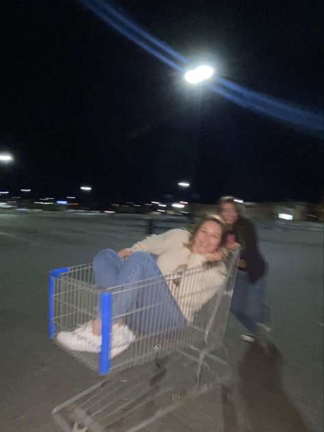 shopping cart photography Friends In Shopping Cart, In Shopping Cart Pose, Shopping Carts Aesthetic, Shoping Cart, Shopping Trolley Cart, Shopping Aesthetic, Body References, Teenage Life, Friend Activities