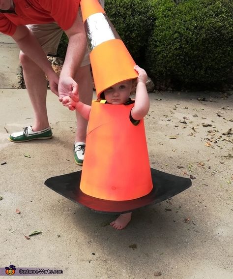 Traffic Cone - 2018 Halloween Costume Contest Traffic Cone Painted, Traffic Cone Costume, Cone Costume, Halloween Outfits For Kids, Traffic Cone, Homemade Costume, Scary Decorations, Costume Works, Halloween Express