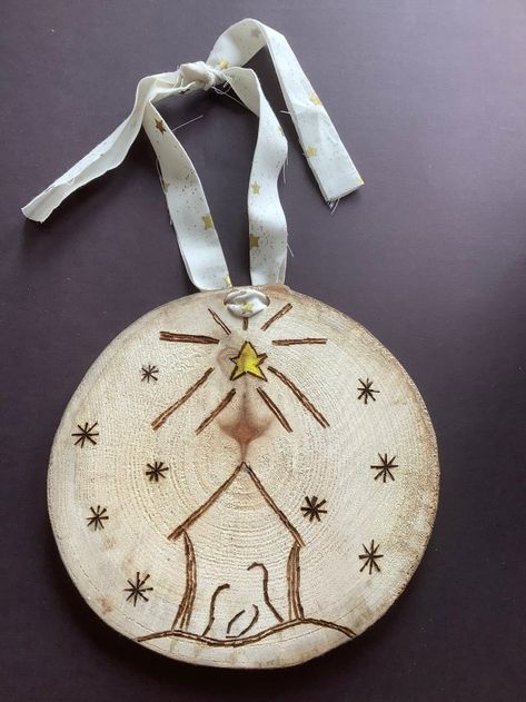 Wood Burning Christmas, Religious Christmas Crafts, Church Painting, Mountain Christmas, The True Meaning Of Christmas, Religious Ornaments, Joy And Peace, Nativity Ornaments, Nativity Crafts