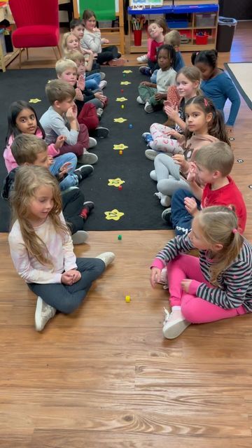 Group Games For Kindergarten, Group Games For Kindergarteners, Kindergarten Recess Games, Name Game Kindergarten Circle Time, Boom Clap Snatch Game, Music Class Games Kindergarten, Circle Time Games, Teacher Games, Listening Games