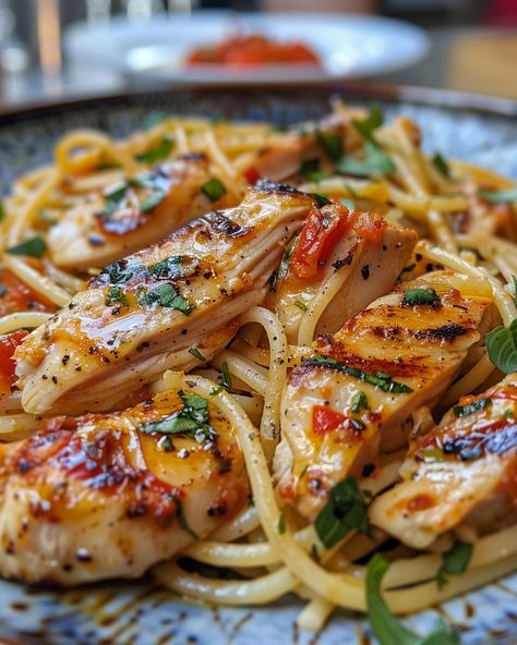 Food Aversion, Stadium Food, Chicken And Peppers, Brooklyn Food, Italian Chicken Pasta, Pasta Ideas, Food Nyc, Dried Basil, Pasta Ingredients