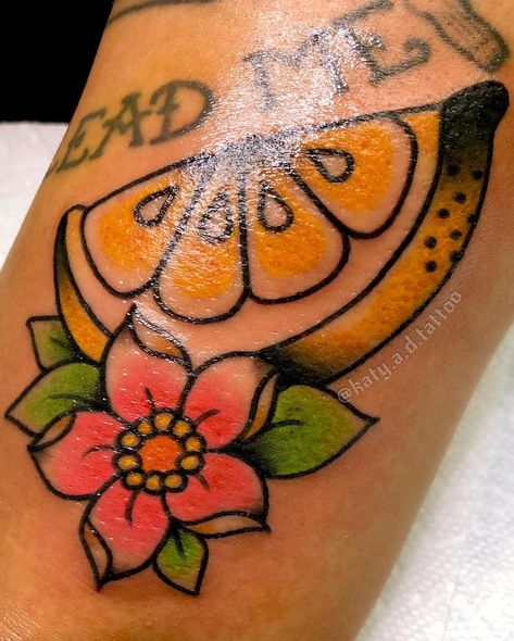 Orange Slice Tattoo Traditional, Traditional Lemon Tattoo, Honey Tattoo, Inspo Tattoo, Piercing Inspiration, Traditional Tattoo Inspiration, Traditional Tattoo Flowers, Small Tats, Tattoo Flowers