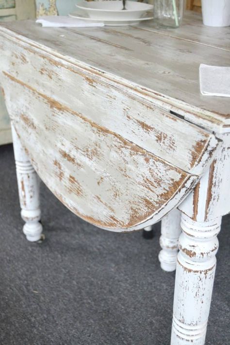 If you love the look of chippy painted furniture and would like a chippy painted table, click over to see how easy it is to do yourself to save yourself a lot of money. Small Kitchen Ideas Organization, Kitchen Ideas Organization, Painted Farmhouse Table, Rustic Painted Furniture, Painted Table Tops, Chippy Painted Furniture, Painted Furniture Ideas, Painted Kitchen Tables, White Washed Furniture