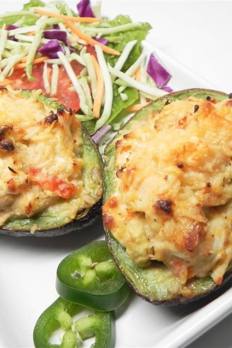 Avocado Baking Recipes, Harry Styles Imagine, Stuffed Avocados, Stuffed Avocado, Dinner Show, Breakfast Low Carb, Baked Avocado, Low Carb Meal Prep, Overnight Oat