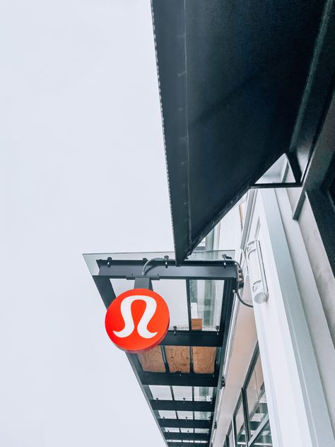 Aesthetic Lululemon, Lululemon Store, Preppy Lululemon, Aesthetic Store, 2025 Vision, Lulu Lemon, Random Pics, Vision Board, Screen