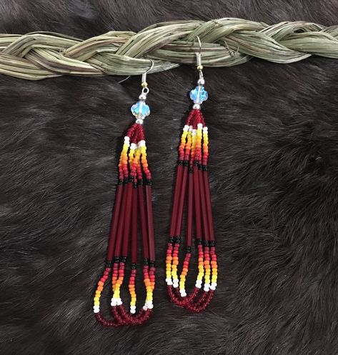 Authentic Beautiful Native American Indian Jewelry Navajo Hand Beaded Long Dangle Earrings. Great for a gift❤️ Handcrafted by Navajo Artist R. Sellers These beautiful earrings are 4.5" in length and 1" in width. Beaded Jewelry Earrings, Beaded Stuff, Indian Jewelry Earrings, Beaded Earrings Native, Beaded Earrings Diy, Native American Beaded Earrings, Beaded Necklace Designs, Native American Beadwork, American Indian Jewelry