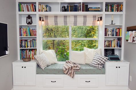 Book shelf window seat Book Shelf With Seating, Window Seat And Bookshelves, Book Shelf With Seat, Bookshelves Around Windows, Window Book Shelf, Bookshelf Around Window, Book Shelf Window, Window Seat With Bookshelves, Small Window Seat