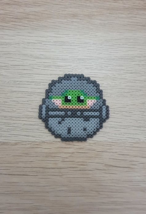 Perler Bead Mandalorian, The Mandalorian Perler Beads, Perler Mandalorian, Grogu Perler Bead Pattern, Grogu Perler Beads, Marvel Perler Beads, Hama Art, Number Top, Mandalorian Grogu