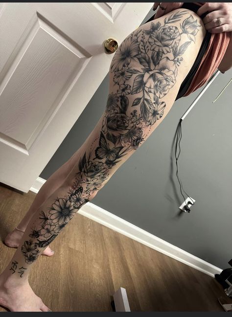 Flower Tattoos On Leg, Around Knee Tattoos Women, Hip Tattoo Designs Unique, Feminine Leg Sleeve Tattoo, Female Leg Sleeve Tattoo, Side Calves Tattoos For Women, Side Calf Tattoos For Women, Floral Leg Sleeve, Calf Tattoos For Women