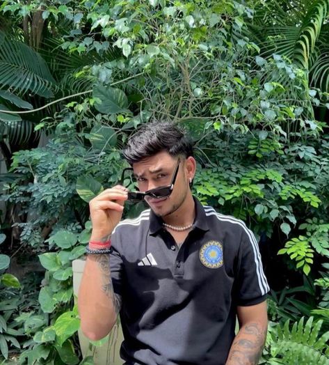 Ishan Kishan Cute Pics, Ishan Kishan Aesthetic, Ishan Kishan Boyfriend Material, Ishan Kishan Aesthetic Pics, Ishaan Kishan, I Love Cricket Images, A Little Life Book, Ishan Kishan, Prettiest Celebrities