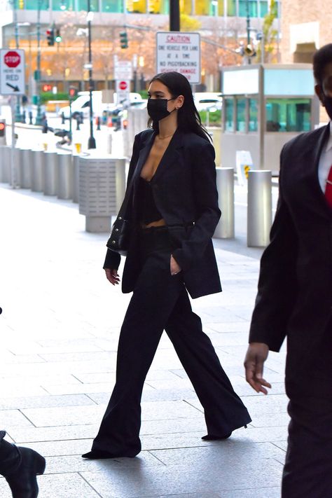 Dua Lipa Suit, Outfits Nyc, Black Suit, Dua Lipa, Out And About, Black Suits, 2000s Fashion, Retro Outfits, Black Outfit