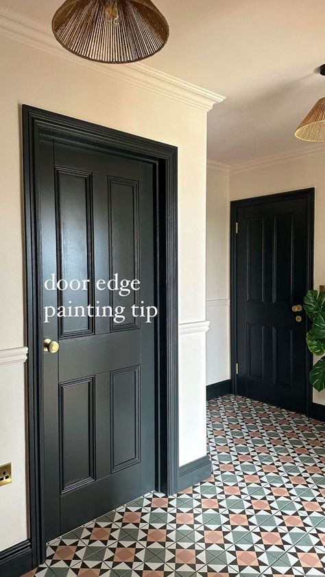 Contrast Doors Interior, Room Door Color Ideas, Entry Way Colors Paint, Painted Doors Interior Creative, Paint Doors Interior, Tiny Hallway, Victorian Terrace Hallway, Monochrome Hallway, Paint Doors Black