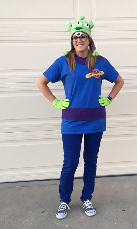 Diy Alien From Toy Story Costume, Pixar Alien Costume, Simple Toy Story Costume, Tot Story Alien Costume, Toy Story Alien Costume Diy, Toy Story Alien Costume, Disfraz Toy Story, Partner Halloween Costumes, Homecoming Spirit Week