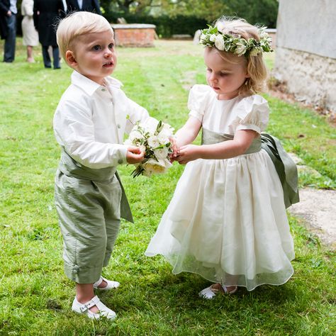 Vintage Flower Girl Dresses, Sage Flower Girl Dress, Vintage Flower Girl, Kids Wedding Outfits, Vintage Flower Girls, Sage Wedding, Sage Green Wedding, Wedding Theme Colors, Cute Wedding Ideas