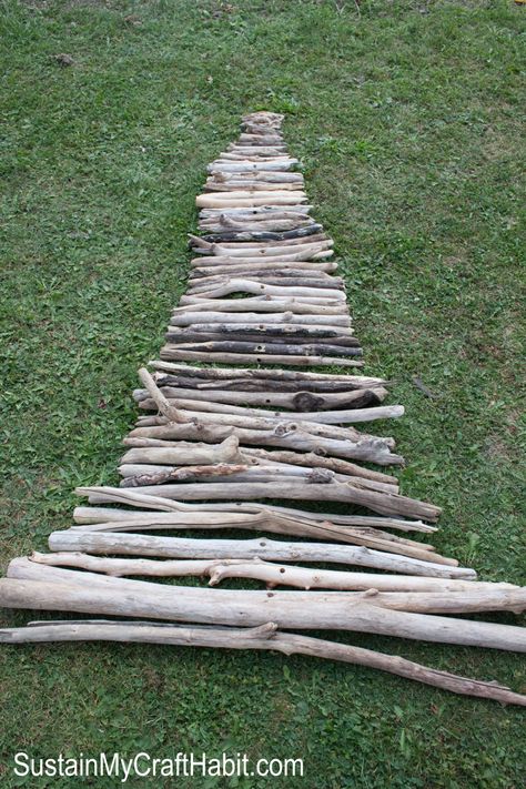 Great tutorial for how to make a driftwood Christmas tree. Love this unique eco-friendly DIY Christmas tree option for the holidays and year-round! DIY Driftwood Christmas Tree | Porch tree with driftwood | Coastal Christmas decor. #driftwood #driftwoodtree #coastalchristmas #diy #driftwoodbranches #sustainmycrafthabit #coastal #christmasdecor #eco #greencrafts Driftwood Christmas Tree Diy, Porch Trees, Driftwood Christmas, Diy Driftwood, Driftwood Christmas Tree, Evergreen Christmas, Eco Friendly Diy, Coastal Christmas Decor, Christmas Tree Diy