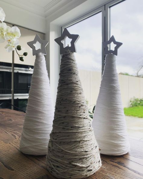 Christmas cone trees are always lovable. This timeless trend is a DIY holiday project that is easy to do and can be personalized to your home. Not to mention that the project is also cheap even though it doesn’t look cheap at all which is great! The basic materials to do these DIY Christmas cone trees are decorative paper, light cardboard, or poster board. Below are some ideas you can try at home. ig @laurelvilla_90 #diychristmasconetree #diyconetrees Cardboard Cone Christmas Trees, Diy Cone Christmas Tree, Christmas Cone Trees, Cardboard Christmas Tree, Holiday Diy Projects, Christmas Cones, Cone Trees, Glam Christmas, Cone Christmas Trees