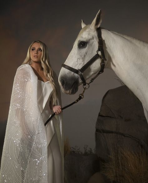 Gabby Barrett, Country Pop, Country Music Artists, Album Releases, American Idol, She Song, Country Singers, Debut Album, Christian Faith