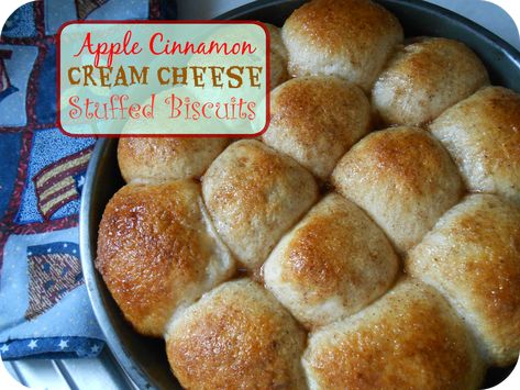 Apple Cinnamon Cream Cheese, Cheese Stuffed Biscuits, Buscuit Recipe, Deserts With Cream Cheese, Stuffed Biscuits, Cream Cheese Biscuits, Cooking Easy Recipes, Apple Cream Cheese, Cream Cheese Rolls