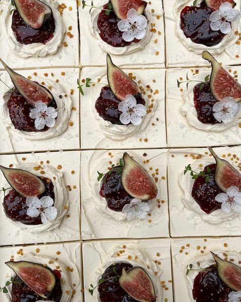 Wonky little squares of almond & polenta cake with a salty honey drizzle topped with brown sugar Swiss, fig & honey jam, fresh fig, bee… | Instagram Sugared Fruit On Cake, Fig Honey Cake, Fig Plated Dessert, Fig Cake Decoration, Fruit On Cake, Fig Honey Jam, Almond Polenta Cake, Salty Pastries, Fig Cakes