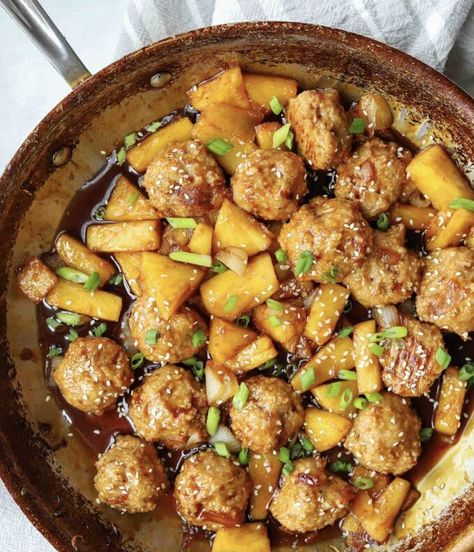 These Chicken Teriyaki Pineapple Meatballs are protein packed and flavor filled! The best Summer recipe..it will transport you to island life.The meatballs are juicy and made with ground chicken, then tossed in a sticky pineapple teriyaki sauce. These are incredible and so easy to make in less than 45 minutes!If you're looking for some different dinner rotations, these ground chicken meatballs should be on the list! Let's face it, those repeat dinners can get boring and these juicy chi… Teriyaki Pineapple Meatballs, Pineapple Teriyaki Sauce, Chicken Hoisin Sauce, Teriyaki Pineapple, Pineapple Meatballs, Hawaiian Meatballs, Ground Chicken Meatballs, Pineapple Teriyaki, Pineapple Sauce