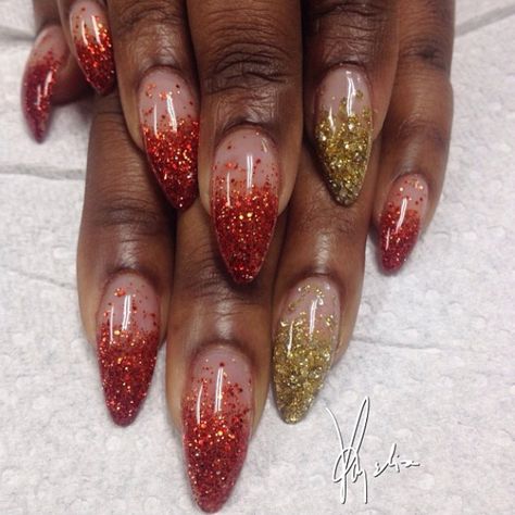 Red Gold Ombre Nails, Red Glitter Ombre Nails Acrylic, Red And Gold Glitter Nails, Christmas Ombre Nails, Christmas Nail Ideas Dip Powder, Winter Ombre Nails, Nail Designs Bling, Red Nails Glitter, Glitter Manicure