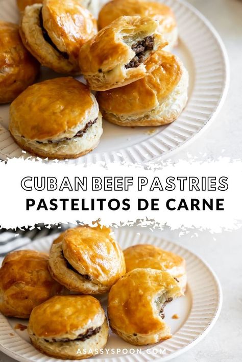 Cuban Pastry Recipes, Picadillo Cubano Receta, Beef Pastelitos Recipe, Cuban Appetizers Simple, Authentic Cuban Recipes, Cuban Food Authentic, Cuban Recipes Authentic, Cuban Pastelitos, Cuban Pastries