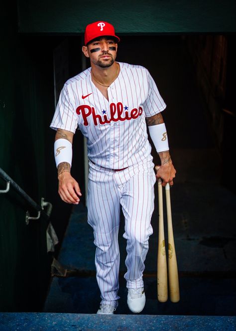 Nick Castellanos, Baseball Pictures, Mlb Players, Celebrity Trends, The Outfield, National League, Sport Motivation, Baseball Team, Philadelphia Phillies