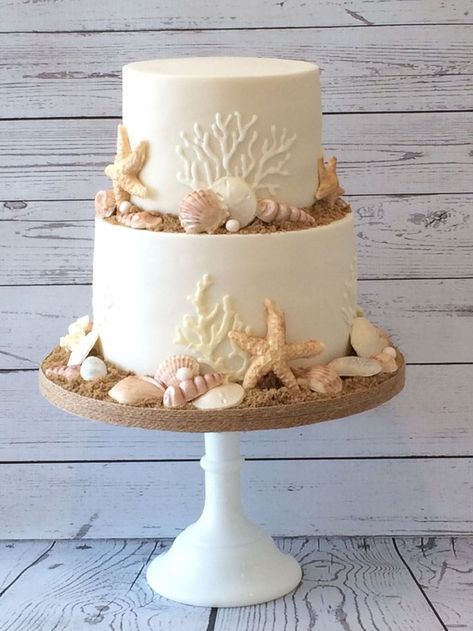 Simple Beach Wedding Cake, Seashell Cake, Beach Theme Wedding Cakes, Beach Themed Cakes, Beach Cake, Ocean Cakes, Simple Beach Wedding, Wedding Cake Toppers Unique, Fondant Wedding Cakes