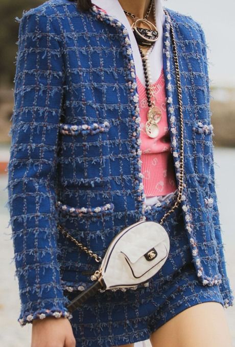 Chanel Cruise 2023/2024, Chanel Jacket Outfit, Luxury Clothes Women, Blue Tweed Jacket, Blue Chanel, Chanel 2022, Chanel Style Jacket, Chanel Tweed Jacket, Coat Korean