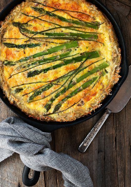 Quiche Recipes Ham, Hash Brown Quiche Recipes, Hashbrown Crust, Ham Hash, Filet Mignon Chorizo, Asparagus Quiche, Breakfast Quiche Recipes, Breakfast Quiche, Crowd Pleasing Recipes