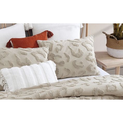 Miya Tufted Cotton Leopard Print Comforter and Sham Set - Bed Bath & Beyond - 31967873 Leopard Bedding, Linen Comforter, Twin Xl Comforter, Bohemian Bedding, King Comforter Sets, The Leopard, Print Comforter, Leopard Spots, Queen Comforter Sets