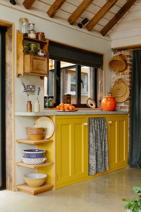 BASKET EAST SUSSEX, TN22 - SHOOTFACTORY - OTHER UK HOUSES.060 Kitchen In Middle Of House, Kitchen Alcove Ideas, Tiny Cottage Kitchen, Polish Kitchen, Yellow Kitchen Cabinets, Uk Houses, Brick Floors, House Location, Inglenook Fireplace